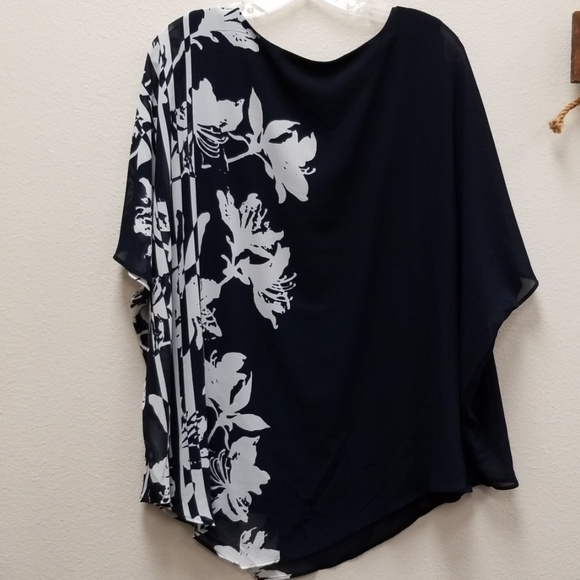 Bundle 3/$20 EUC Roz & Ali top 2X - Picture 3 of 3